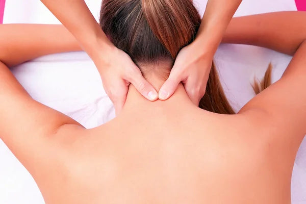 Masaje en el cuello Panama Danha Massage Masajes en Panama Masajes Profesionales a Domicilio