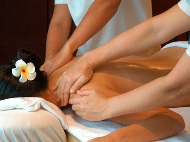 Masaje Descontracturante Masaje A Tres Manos Masaje